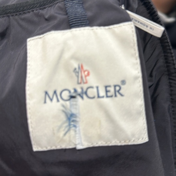 Men's Moncler rain coat - Picture 4 of 4